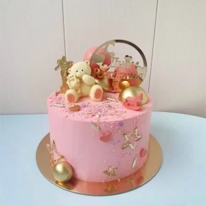 fondant-cream-custom-cake-5